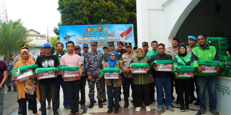 Kapolda Jabar Hadiri Bakti Sosial HUT ke-80 TNI, Sinergitas TNI-Polri Semakin Solid