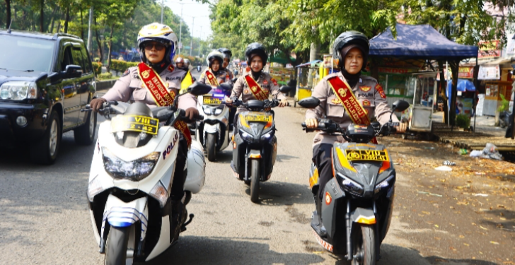 Polwan Mojang Presisi Polresta Bandung Sapa Warga, Jaga Keamanan dan Dengarkan Aspirasi Masyarakat