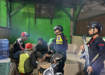 Brimob Polda Jabar Gencarkan Patroli Dialogis, Jalin Kedekatan dengan Masyarakat dan Jaga Kamtibmas