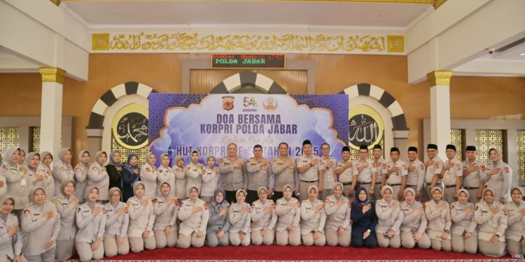 Polda Jabar Gelar Binrohtal dan Doa Bersama dalam Rangka Peringatan HUT KORPRI ke-54