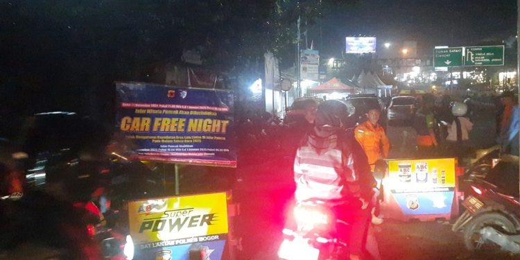 Antisipasi Kepadatan di Puncak, Polres Bogor Terapkan Car Free Night dan Penyekatan Berlapis