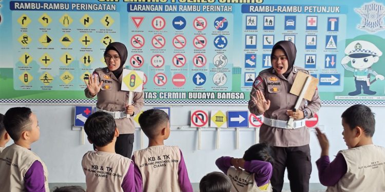 Polisi Sahabat Anak, Satlantas Polres Ciamis Kenalkan Tugas Polri ke TK Alif Islamic Preschool