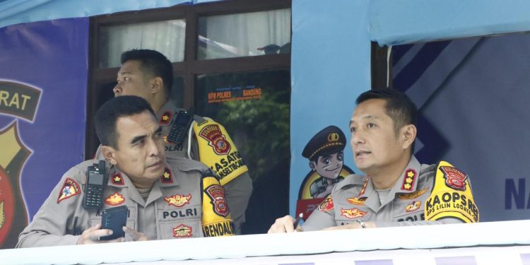 Kapolresta Bandung Cek Kesiapan Pos Pengamanan Operasi Lilin Lodaya 2025