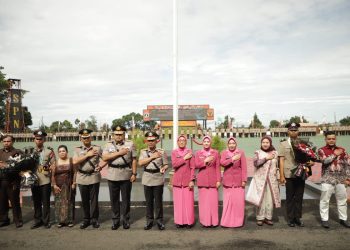 Dua Siswa Bintara Polri TA 2025 Raih Kelulusan Nilai Tertinggi di SPN Polda Jabar, Orang Tua Ucapkan Syukur dan Terima Kasih Kepada Kapolda Jabar