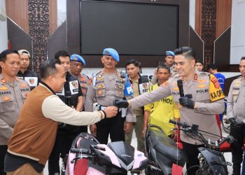 Kisah Haru di Polres Indramayu, Warga Indramayu Lega Motor Yang Hilang Telah Kembali