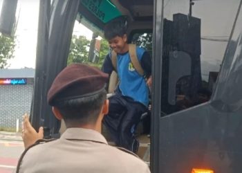 Bus Sekolah Gratis Polres Cianjur Kini Jadi “Malaikat Penyelamat” Pelajar di Pagi Hari