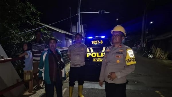 Mitigasi Dampak Luapan Tiga Sungai di Cikelet, Polres Garut Siagakan Personel di Titik Rawan