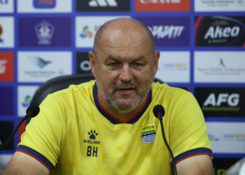 Persib Bandung Tenang di Bursa Transfer, Fokus Jaga Stabilitas Tim