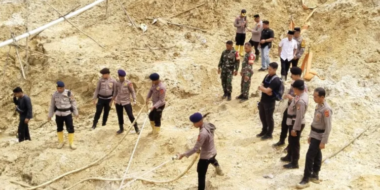 Polda Jabar Tutup Paksa Tambang Emas Ilegal di Tasikmalaya Demi Cegah Bencana