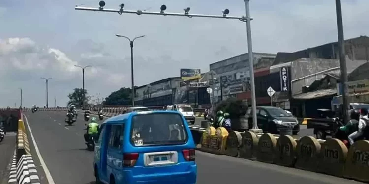 Perketat Pengawasan Digital, Satlantas Polres Bogor Resmi Operasikan Kamera ETLE di Flyover Cibinong