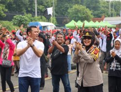 Kapolresta Cirebon dan Dandim 0620/Kabupaten Cirebon Pecahkan Hari Buruh dengan Dangdutan Bersama