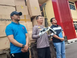 Polresta Bandung Amankan Ribuan Sepatu Palsu yang Dijual di Marketplace