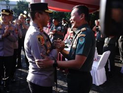 Kapolda Jabar Berikan Kejutan di Hari Ulang Tahun Bapak Pangdam III Siliwangi yang ke-53 tahun