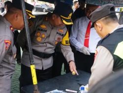 Hari Pertama Jabat Kapolres Sukabumi, AKBP Dr Samian Tes Urine Seluruh Personel