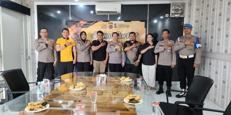 Polres Bogor Jalin Kerja Sama Atasi Masalah Warga Cariu: Jalan Rusak dan Pupuk Bersubsidi