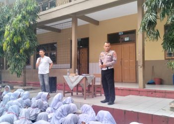 Bangun Generasi Muda yang Aman dan Sehat, Polsek Cikijing Edukasi Siswa SMPN 1 Cikijing tentang Bahaya Narkoba dan Bullying