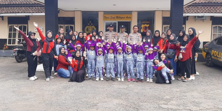 Polres Ciamis Jalin Keakraban dengan Anak-Anak Melalui Program Polsanak: Menciptakan Generasi Penerus yang Peduli dan Berdisiplin