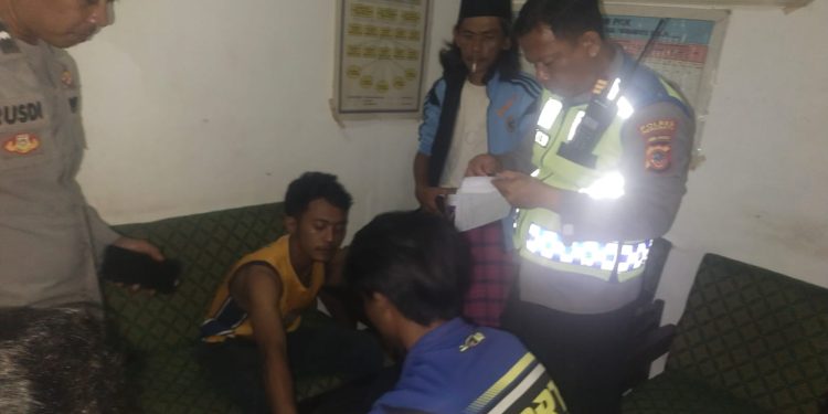 Polisi Indramayu Amankan Dua Tersangka Narkoba dalam Patroli Skala Besar