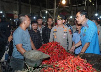 Kapolres Cirebon Kota Jaga Stabilitas Harga Jelang Ramadhan: Pantauan Pasar dan Imbauan Bijak Berbelanja