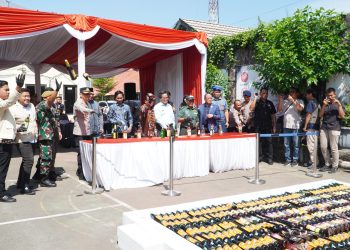 Polres Cirebon Kota Musnahkan Ribuan Botol Miras Jelang Ramadhan, Wujudkan Kota Cirebon Kondusif