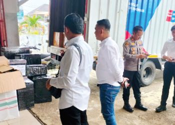 Polisi Indramayu Gagalkan Pengiriman Ratusan Petasan dan Kembang Api Ilegal