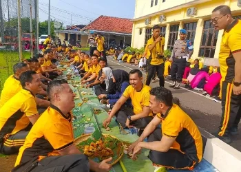 Kapolres Purwakarta Gelar Makan Bersama Ratusan Personel Jelang Ramadhan