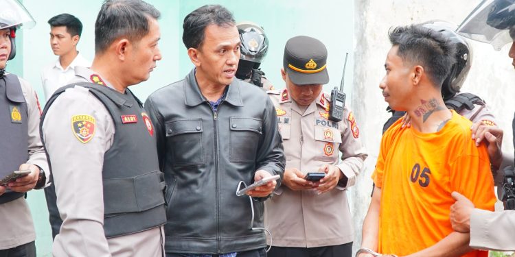 Polresta Bandung Geledah Markas Brigez, Amankan Tujuh Orang dan Sejumlah Senjata Tajam
