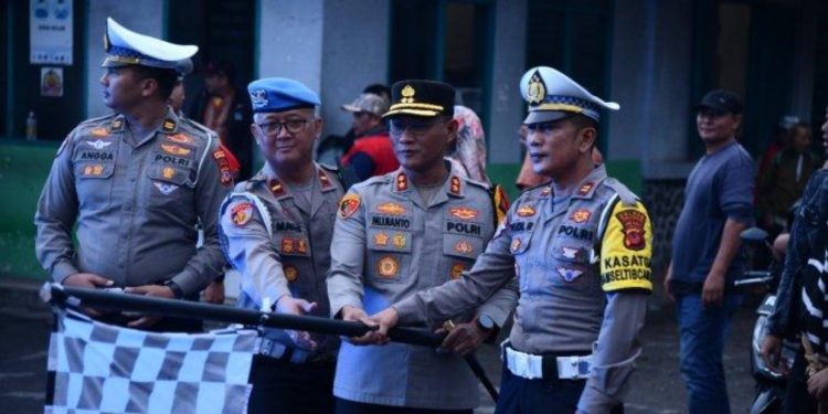 Polres Pangandaran Fasilitasi Mudik Gratis untuk Ratusan Warga