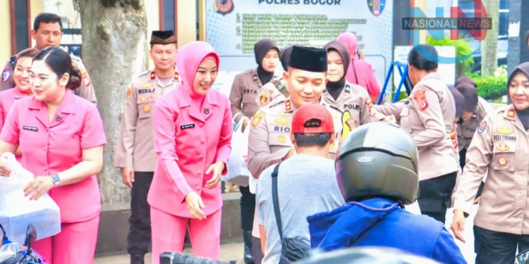 Polres Bogor Bagikan Takjil, Tebar Kebaikan di Bulan Ramadhan