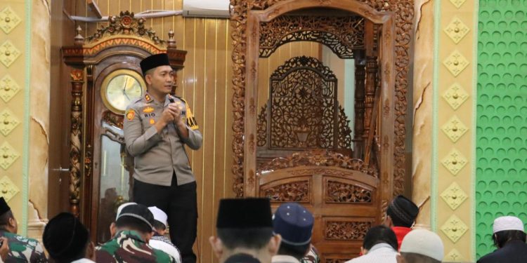 Kapolres Bogor Sholat Tarawih dan Buka Puasa Bersama Warga: Sinergi untuk Kamtibmas Kondusif di Ramadhan