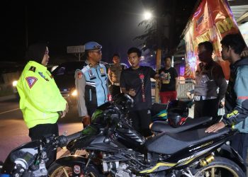 Polresta Cirebon Sosialisasikan “Mudik Aman, Keluarga Nyaman” dan Hotline 110 Jelang Lebaran 2025