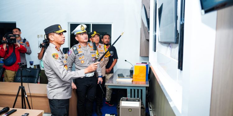 Kapolda Jabar Pantau Langsung Rest Area Tol Cipali: Pastikan Kesiapan Menyambut Arus Mudik Lebaran 2025