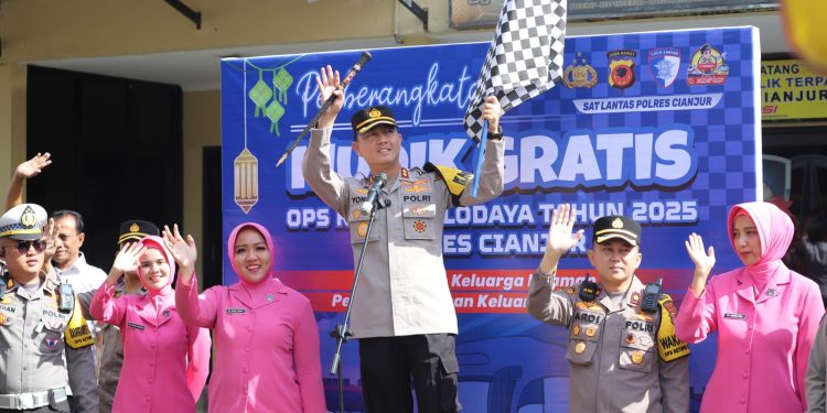 Polres Cianjur Fasilitasi Mudik Gratis, Berangkatkan 120 Warga Menuju Kampung Halaman