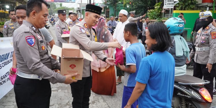 Polres Cirebon Kota Semarakkan Ramadhan dengan Berbagi Takjil dan Buka Puasa Bersama