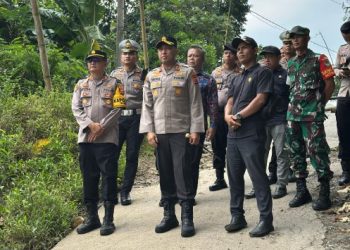 Kapolres Majalengka Tinjau Langsung Lokasi Bencana Tanah Longsor di Talaga