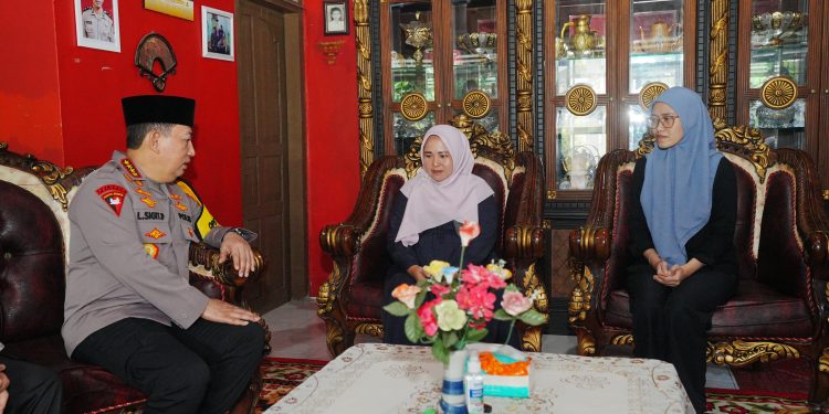 Kapolri Sampaikan Belasungkawa dan Jamin Tindak Tegas Pelaku Penembakan AKP Lusiyanto