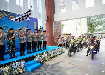 Tebar Kebahagiaan di Bulan Ramadan, Kapolri Laksanakan Bhakti Sosial dan Safari Ramadhan di Polda Jabar