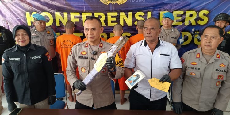 Penumpang Bus di Bandung Jadi Korban Pengeroyokan Salah Sasaran, Empat Pelaku Ditangkap