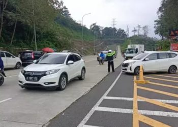 Arus Balik Lancar, Polres Cianjur Himbau Tetap Waspada Kabut di Puncak