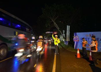 Polres Garut Terapkan Sistem One Way 23 Kali untuk Urai Kemacetan Lebaran