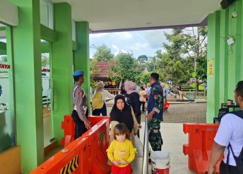 Polsek Cipaku Polres Ciamis Awasi Kawasan Wisata Selama Libur Lebaran: Jaga Keamanan dan Kenyamanan Pengunjung, Cegah Tindak Kriminal