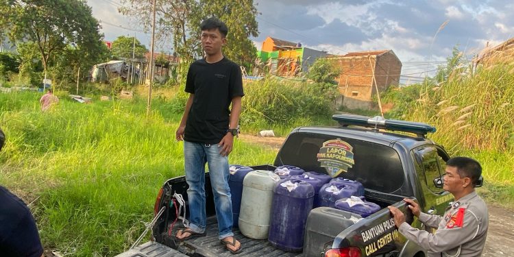 Polsek Dayeuhkolot Berhasil Amankan 325 Liter Miras Jenis Tuak dalam Operasi Pekat