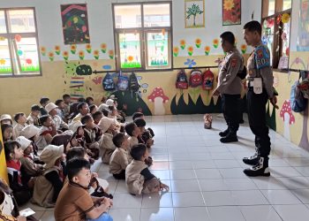 Polisi Jadi Sahabat Anak: Edukasi Lalu Lintas dan Pencegahan Bullying di TK Nurul Huda