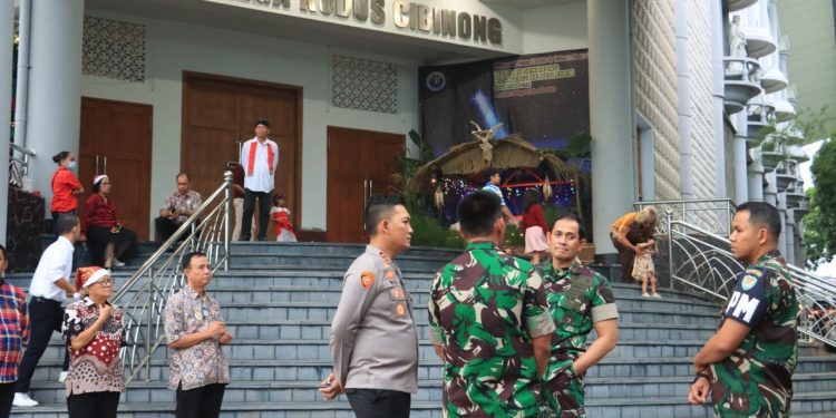 Kapolres Bogor Jamin Keamanan Ibadah Jumat Agung, Wujud Toleransi dan Kerukunan Antar Umat Beragama