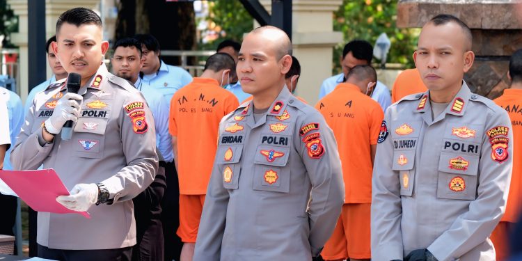 Polres Subang Berhasil Ungkap 15 Kasus Narkoba dalam Dua Bulan: 17 Tersangka Diamankan, Sabu dan Obat Keras Disita