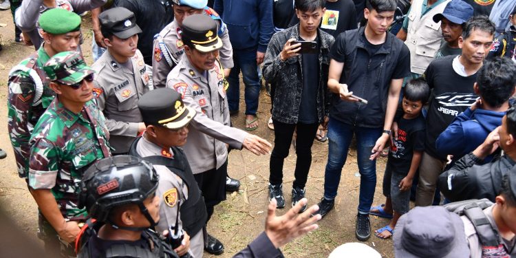 Polisi Tertibkan ‘Adu Bagong’ Ilegal di Pangandaran
