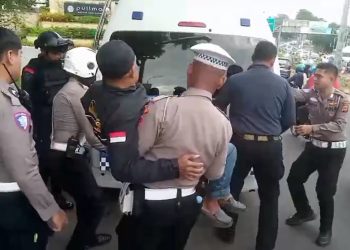 Polisi Sigap! Selamatkan Korban Kecelakaan di Puncak, Bukti Kinerja Satlantas Polres Bogor