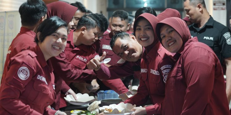 Ucapan Terima Kasih Bid Humas Polda Jabar Kepada Kapolda Jabar Lewat Momen Sarapan Pagi Bersama