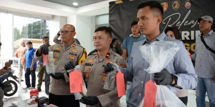 Polisi Tangkap Pelaku Pembunuhan Sadis Pengemudi Ojol di Bogor
