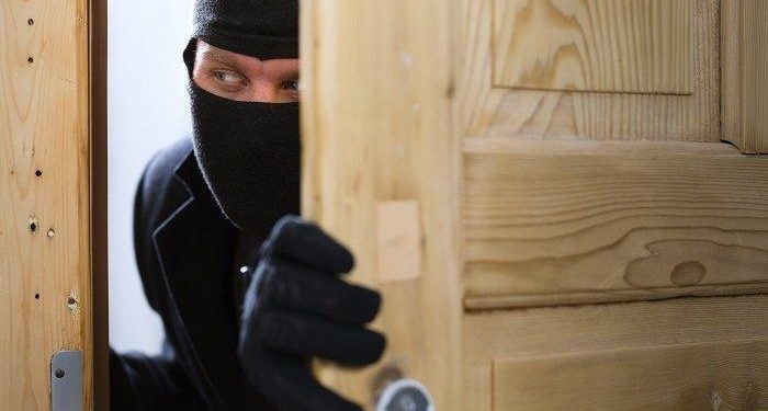 Polresta Bandung Tangkap 4 Spesialis Bobol Toko di Katapang, Pelaku Sempat Kabur ke Cianjur